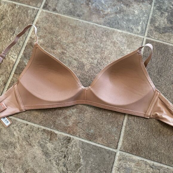 Skims Wireless Form T-shirt Bra Ochre Size 32B - Picture 8 of 9